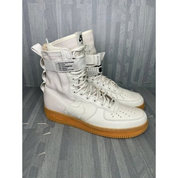 Nike SF AF1 High Air Force 1 Sneakers Light Bone Women Size 11 Gum Bottom - Picture 3 of 8